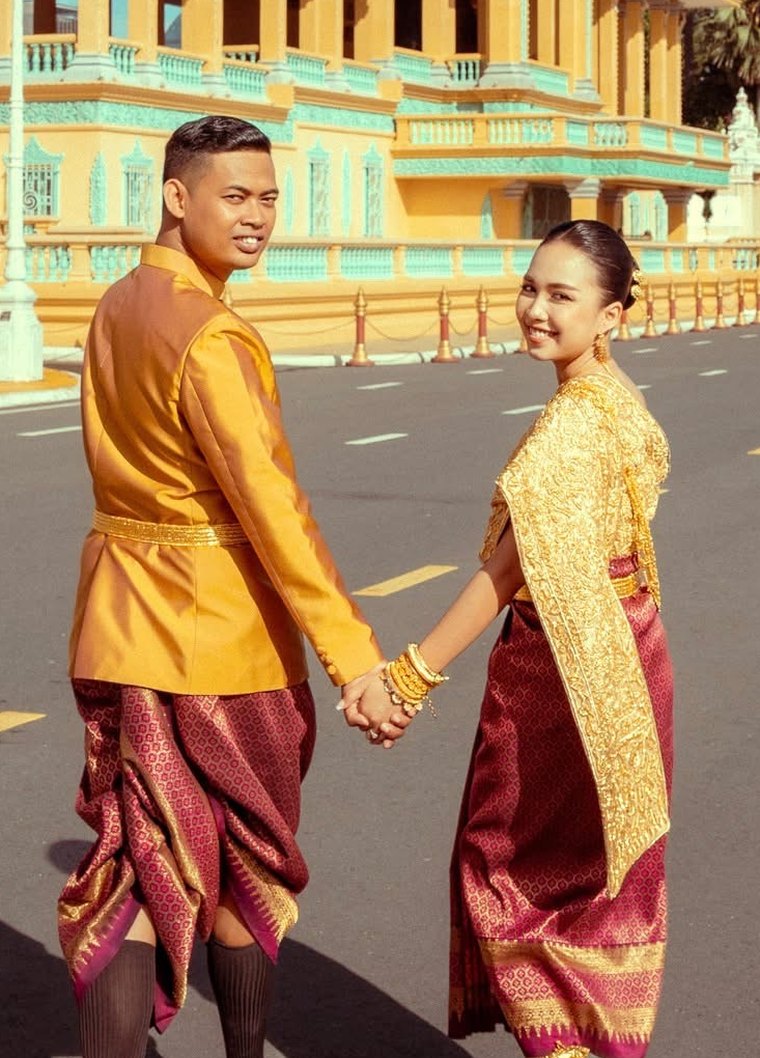 Sothea & Leakhena